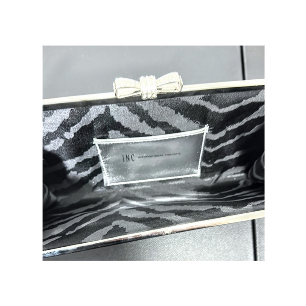 💎INC International Concepts Silver Evening Clutch Bag - Picture 3 of 4